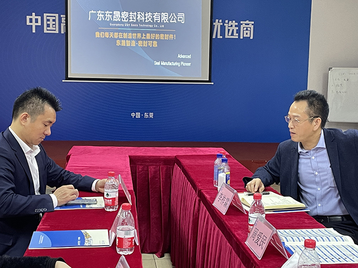 1對話東晟密封：單仁牛商與李主任共議現(xiàn)場