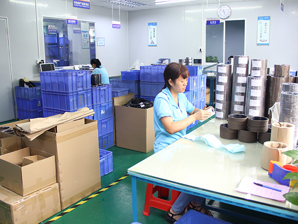 東晟密封-油壓機(jī)設(shè)備