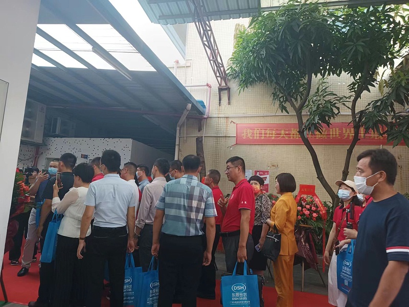 牛商企業(yè)來訪東晟密封