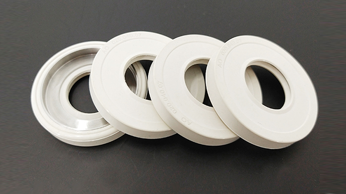 三段話清楚的告訴您<i style='color:red'>骨架密封圈</i>的密封應(yīng)用原理！